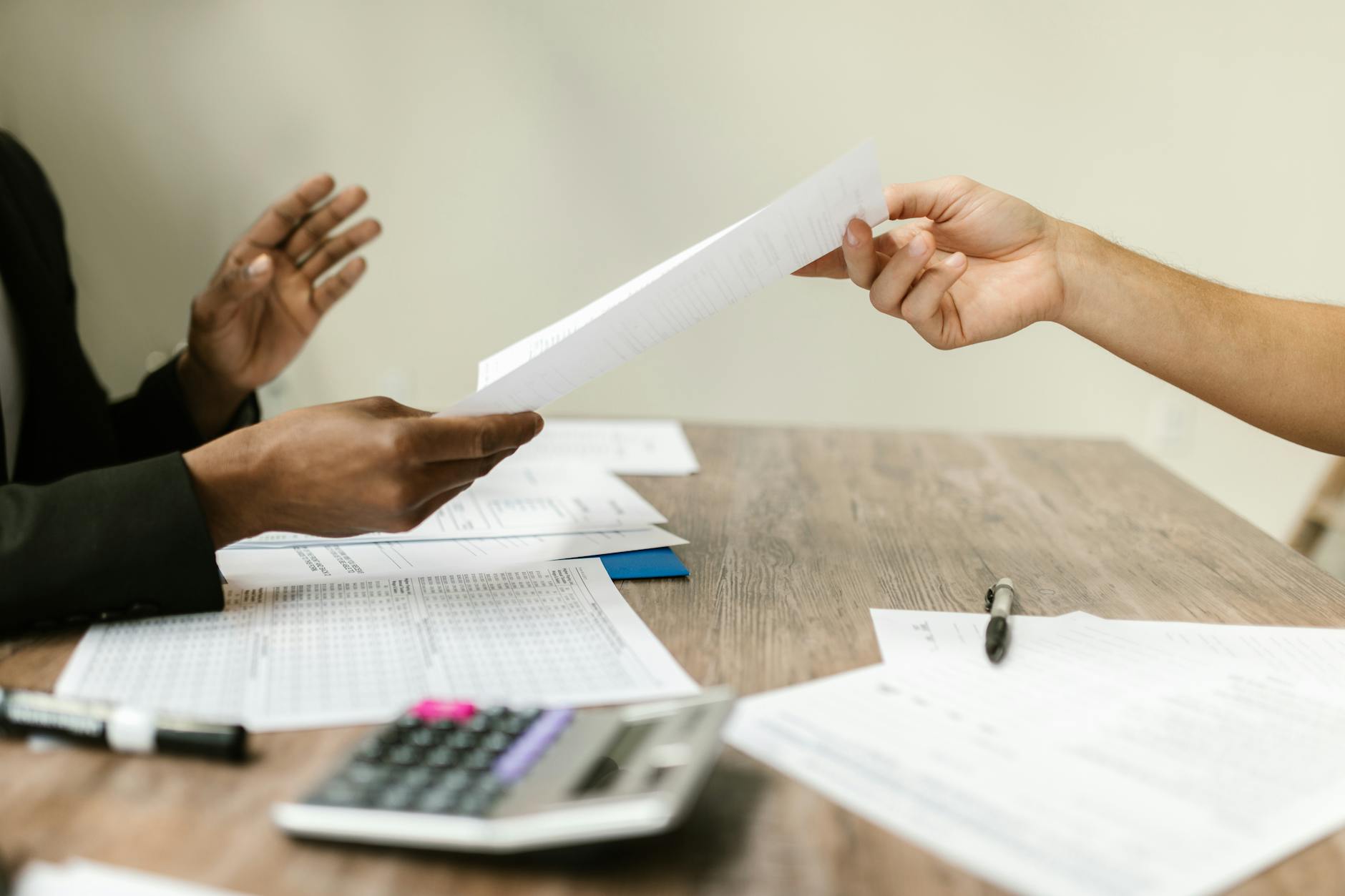 Salary Research Before the Screen: Ranges, Bands, and What to Say